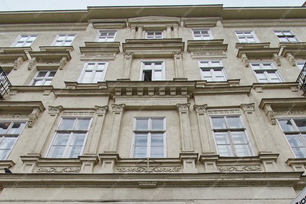 V. kerület, Károly körút - Eladó tégla lakás